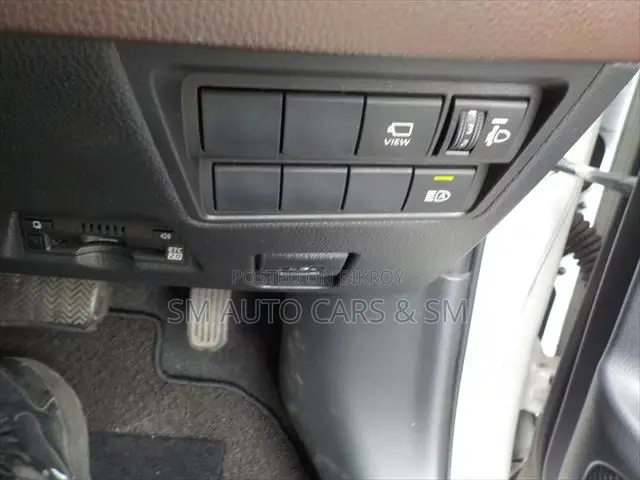 Toyota Yaris Cross 1.5 Hybrid FWD 2021 Pearl