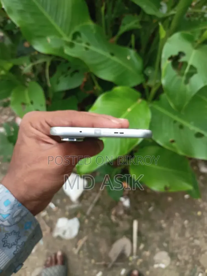 Infinix Hot 60 Pro+ 128 GB White