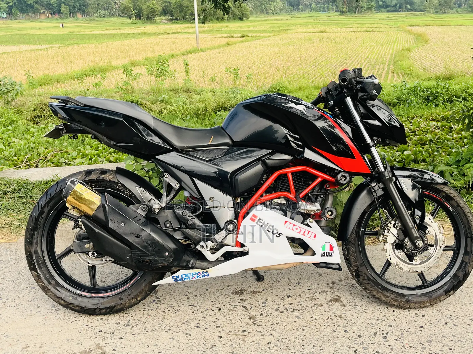 TVS Apache 160 4V 2025 Black