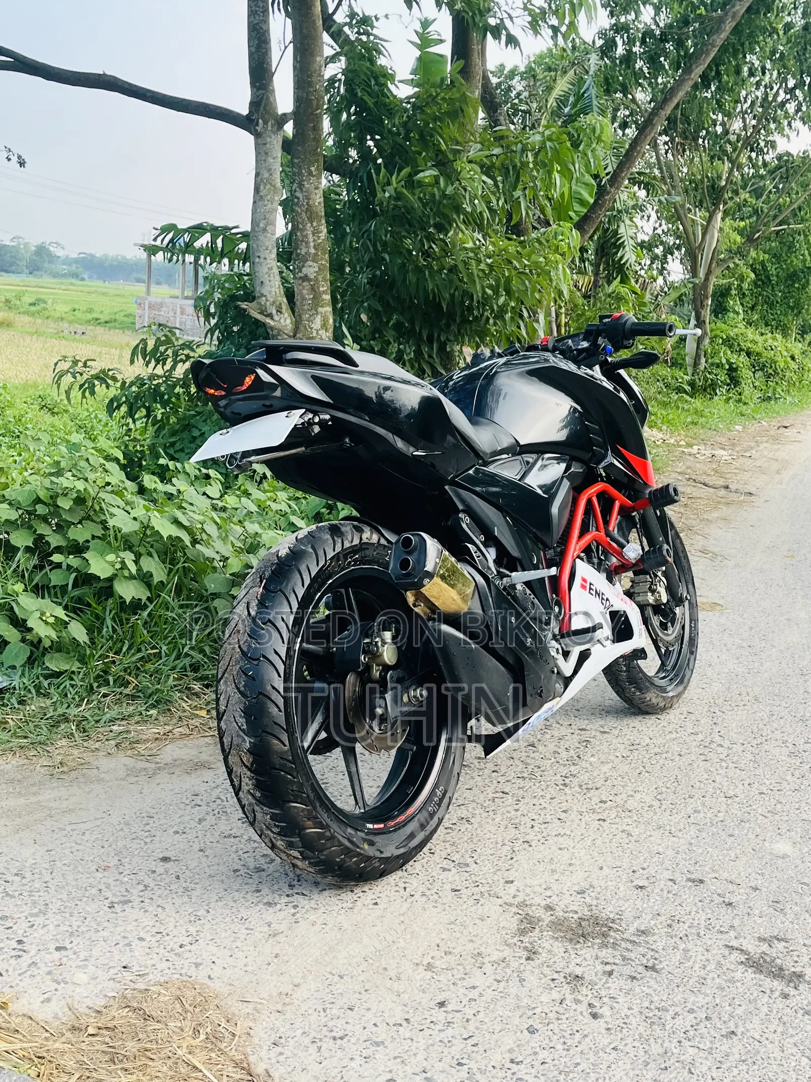 TVS Apache 160 4V 2025 Black