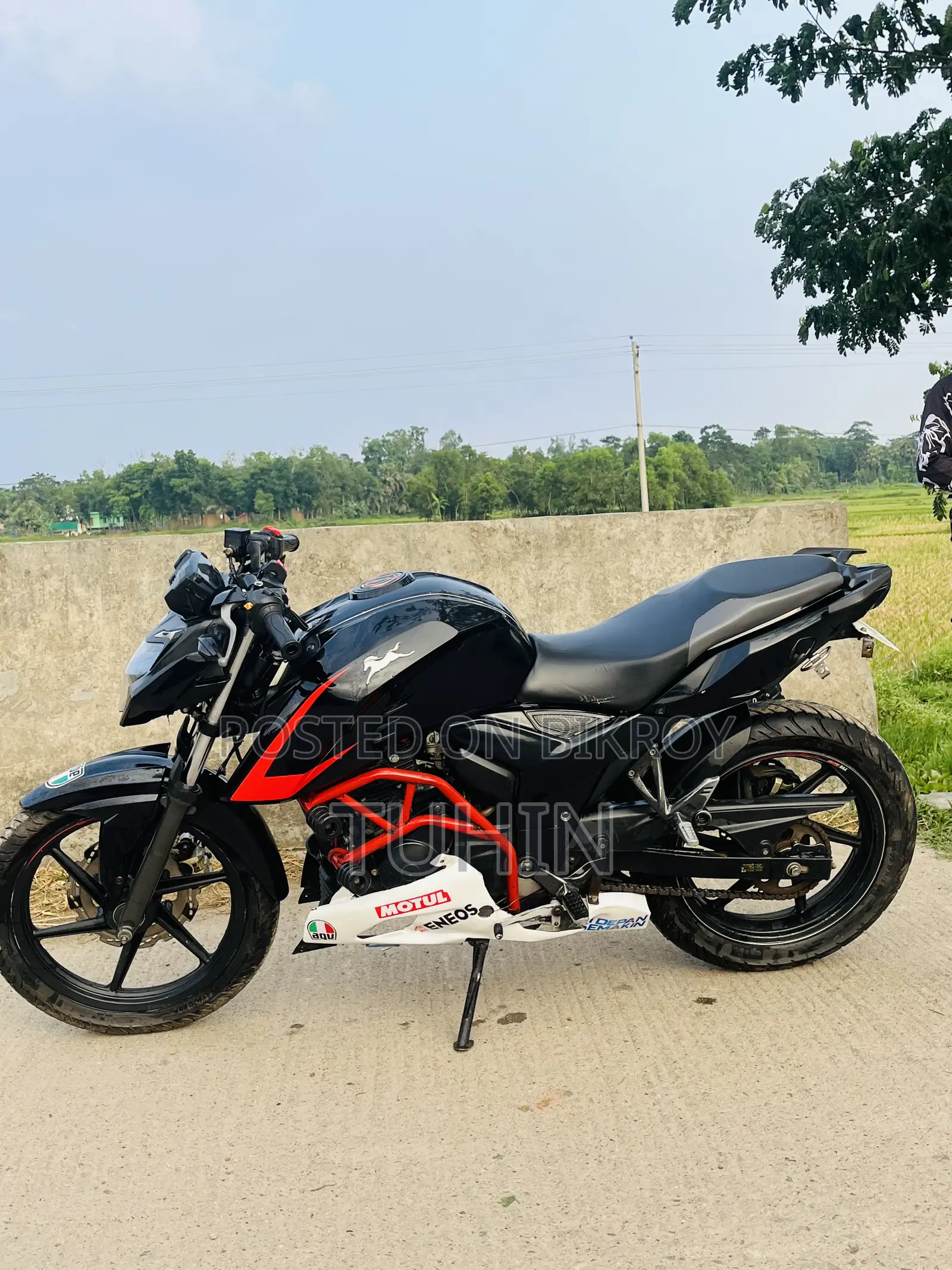 TVS Apache 160 4V 2025 Black