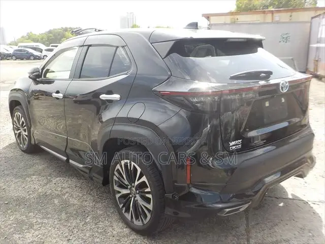 Toyota Yaris Cross 1.5 Hybrid FWD 2022 Black