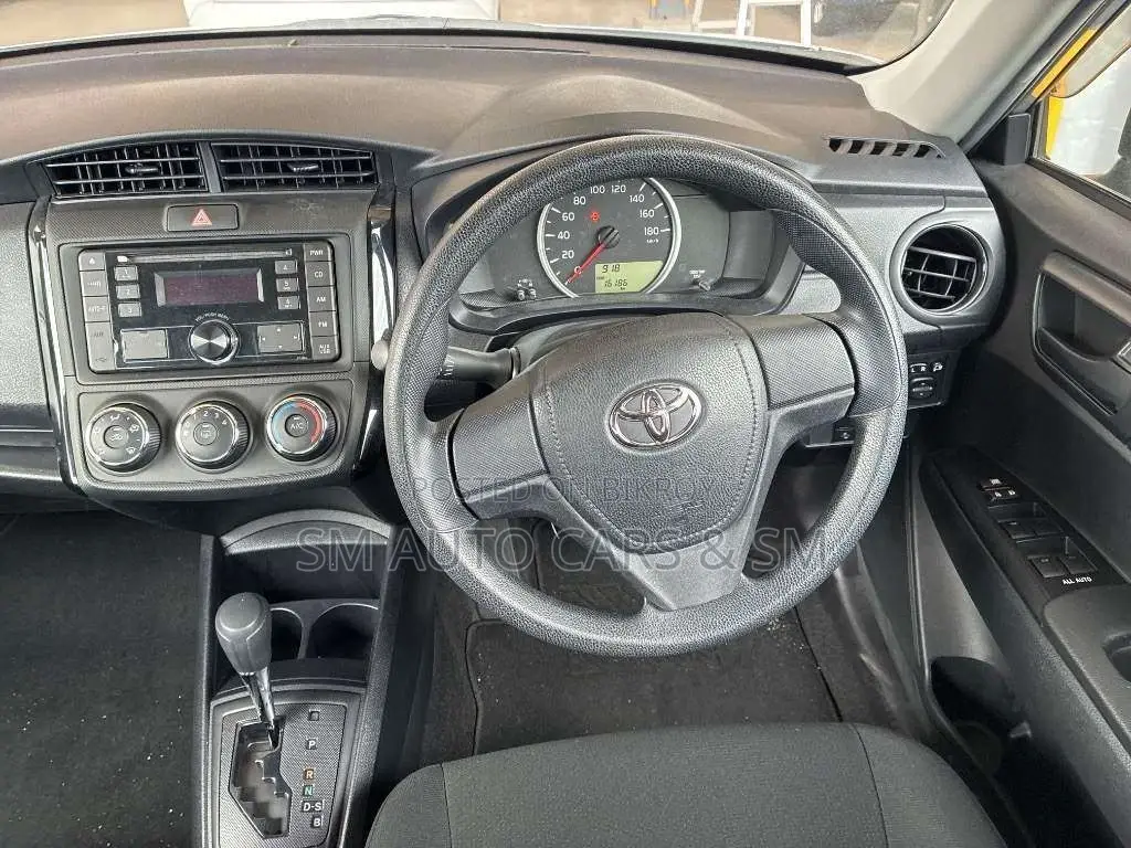 Toyota Axio 2021 Silver