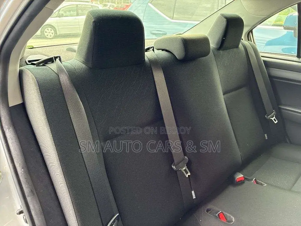 Toyota Axio 2021 Silver