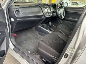 Toyota Axio 2021 Silver