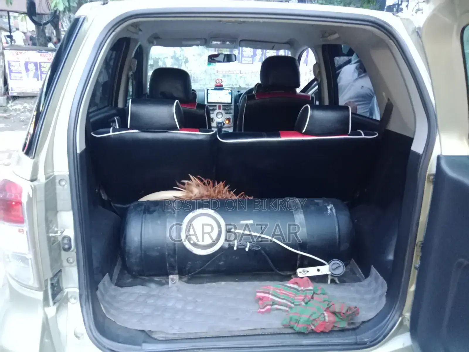 Toyota Rush 1.5 All-Wheel Drive 2011 Gold