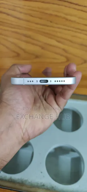 Apple iPhone 16 256 GB White