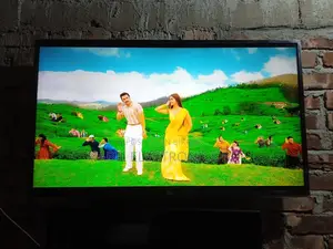 43" Smart LED TV