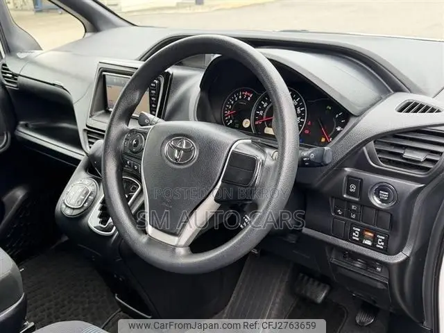 Toyota Noah 2021 Pearl