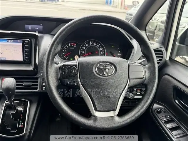 Toyota Noah 2021 Pearl