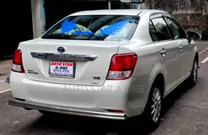 Toyota Axio 1.5 Hybrid 2WD 2015 Pearl