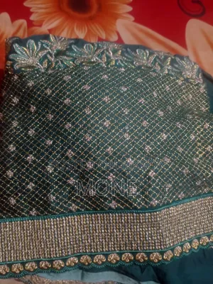 থ্রিপিস ও কাপড়