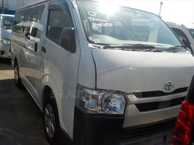 Toyota HiAce 2020 White