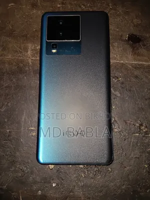 iQOO 128 GB