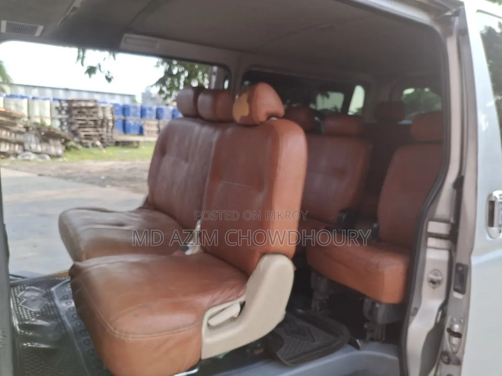 Toyota HiAce 2012 Silver