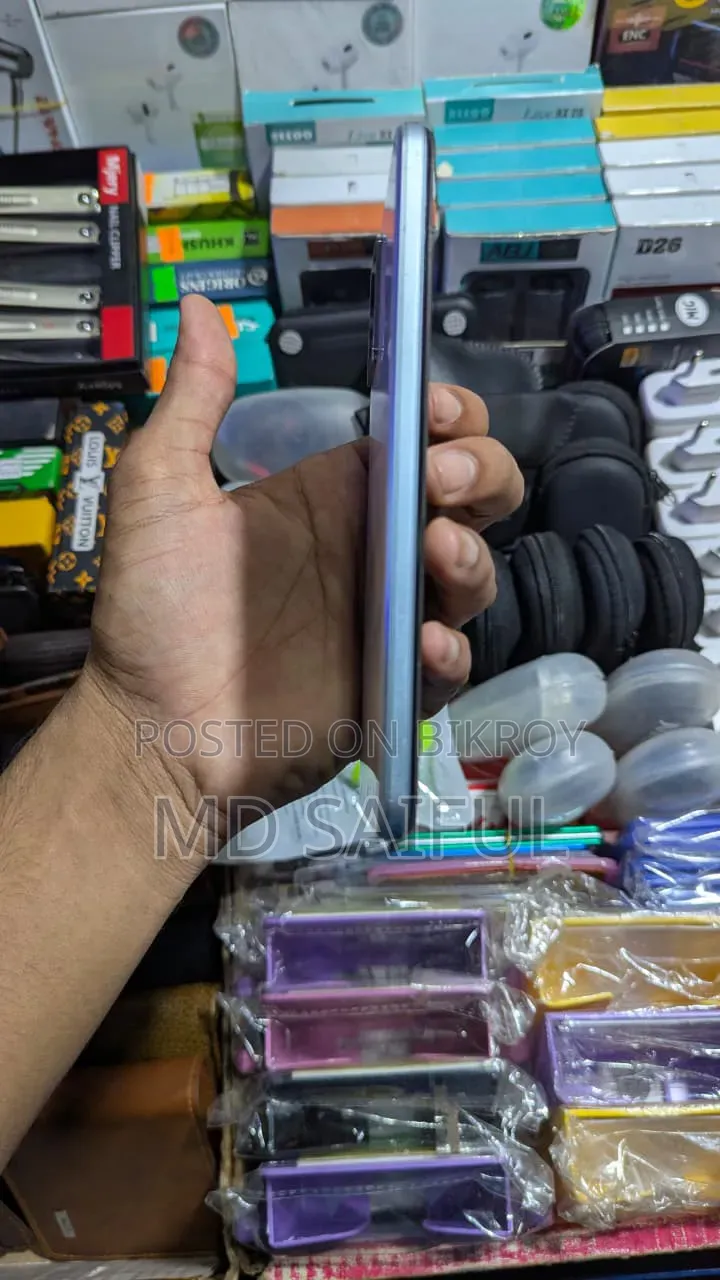 Vivo Y21 64 GB Blue