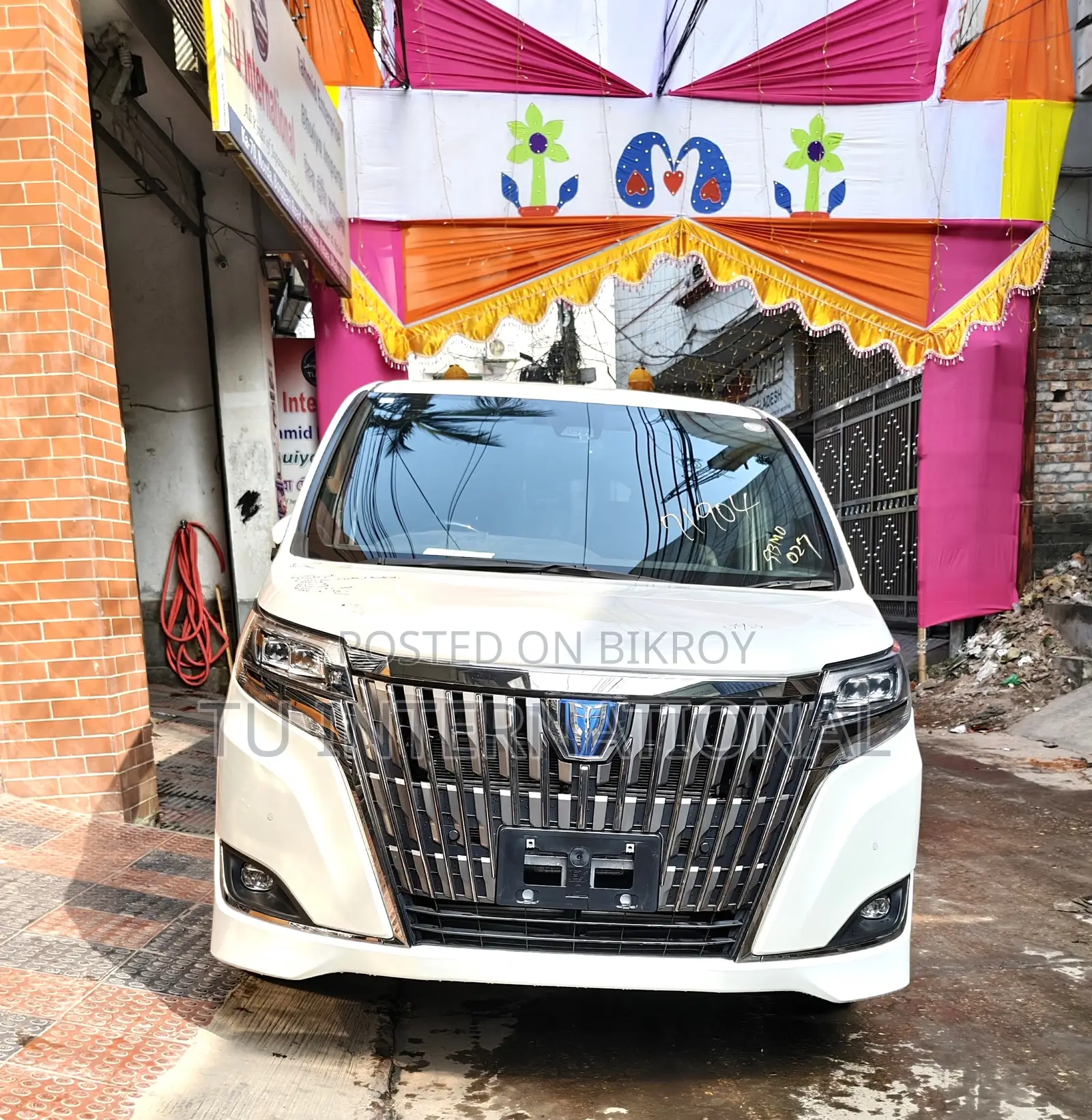 Toyota Esquire 1.8 FWD Hybrid (7 Seater) 2020 Pearl