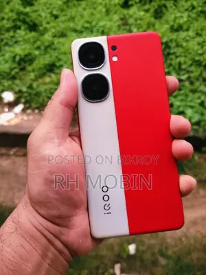 আইকিউওও ৮ জিবি রেড