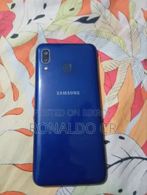 New Samsung Galaxy A20 32 GB Blue
