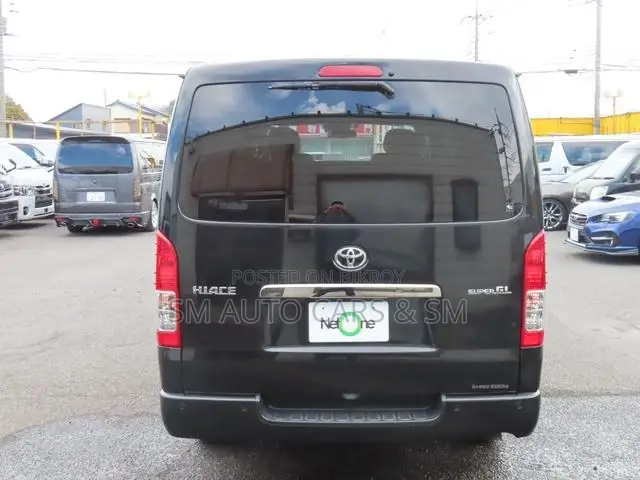 Toyota HiAce 2021 Black