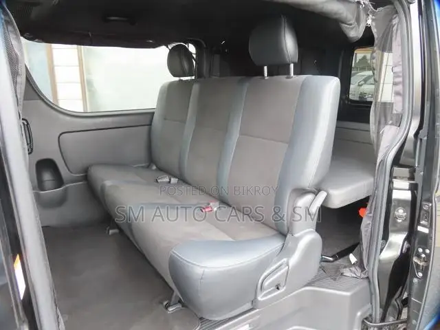 Toyota HiAce 2021 Black