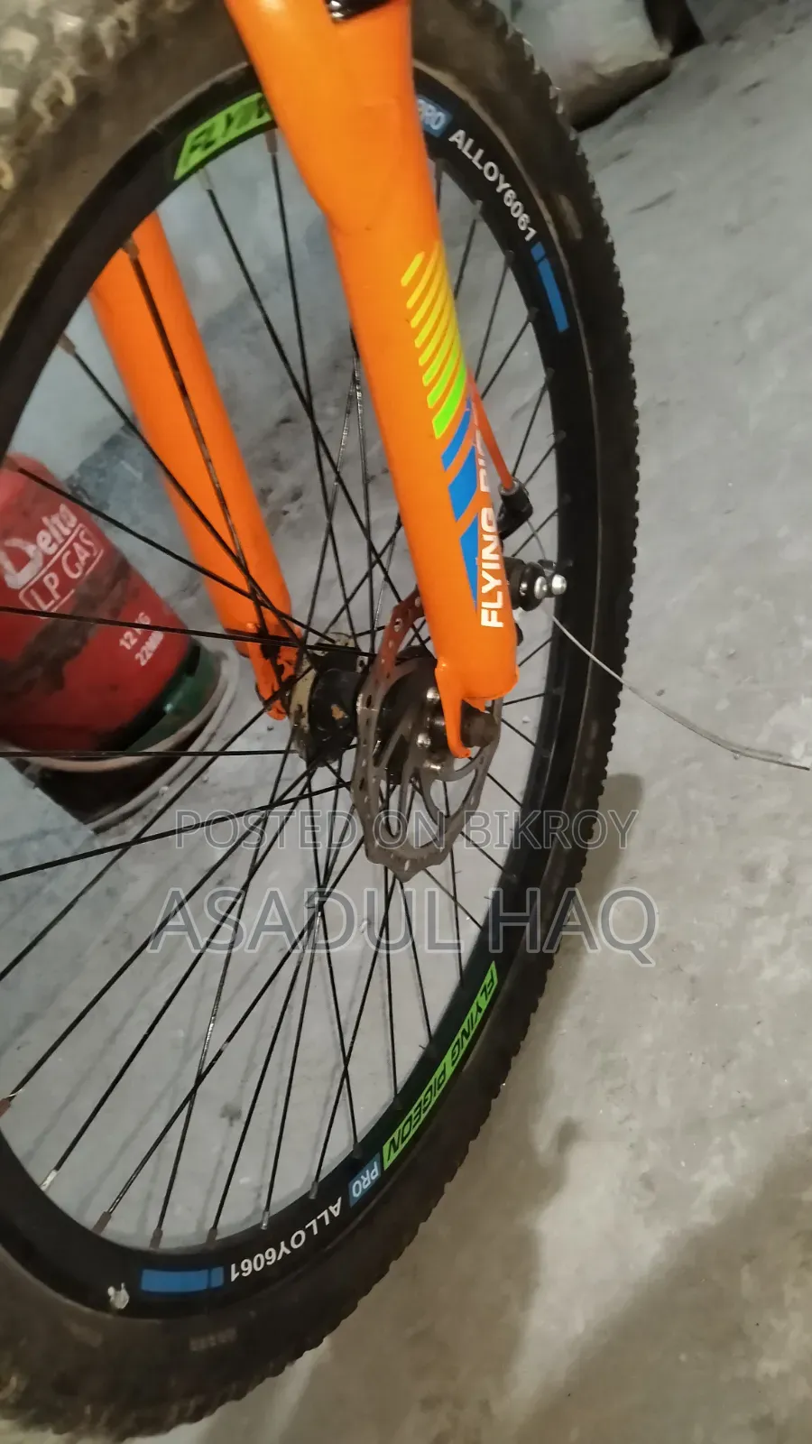 Bicycle in Like-New Condition