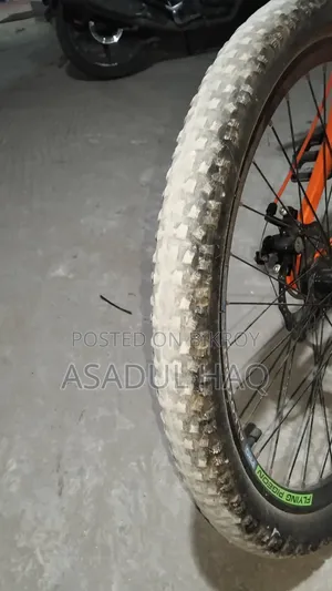 Bicycle in Like-New Condition
