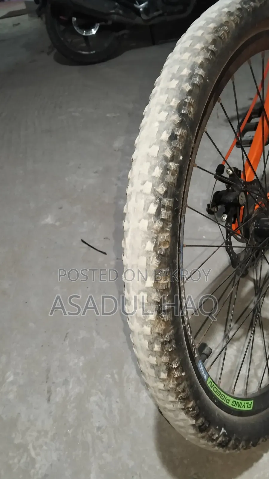Bicycle in Like-New Condition