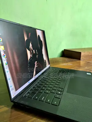 Laptop Dell Precision 5550 16GB Intel Core I5 SSD 512GB
