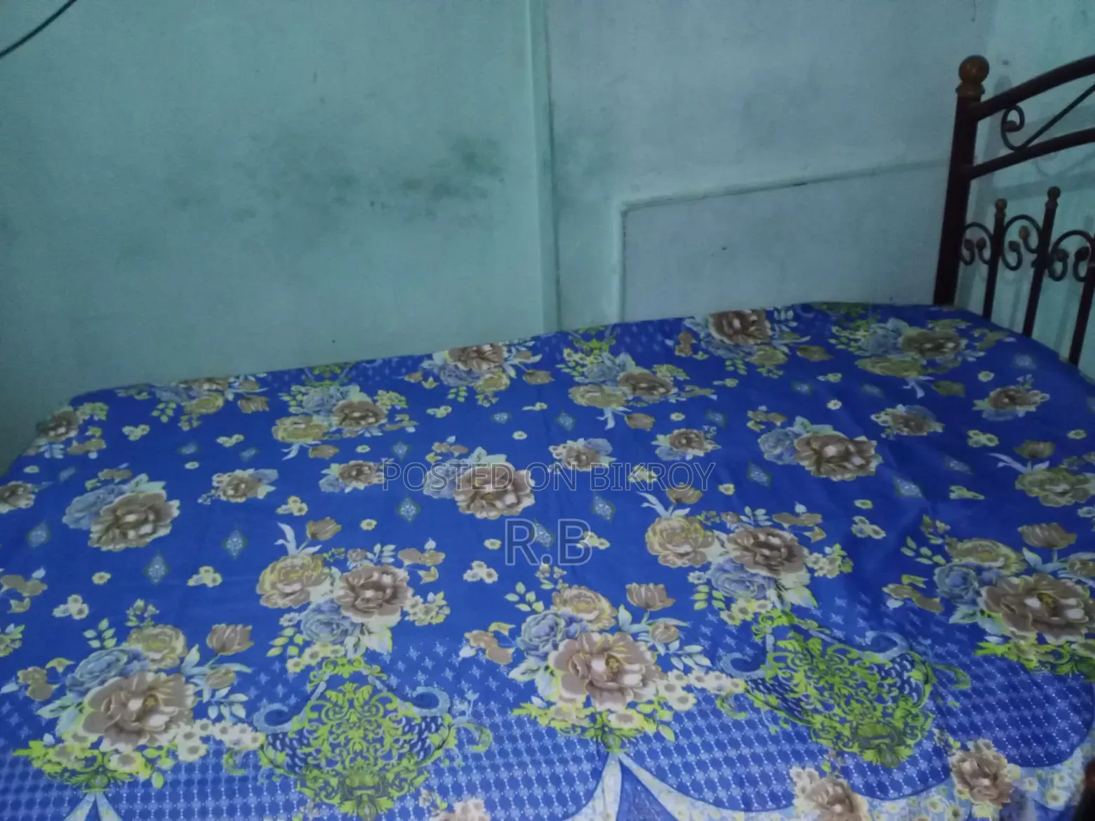Semi Size Bed