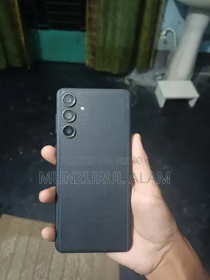 Samsung Galaxy F55 128 GB Black
