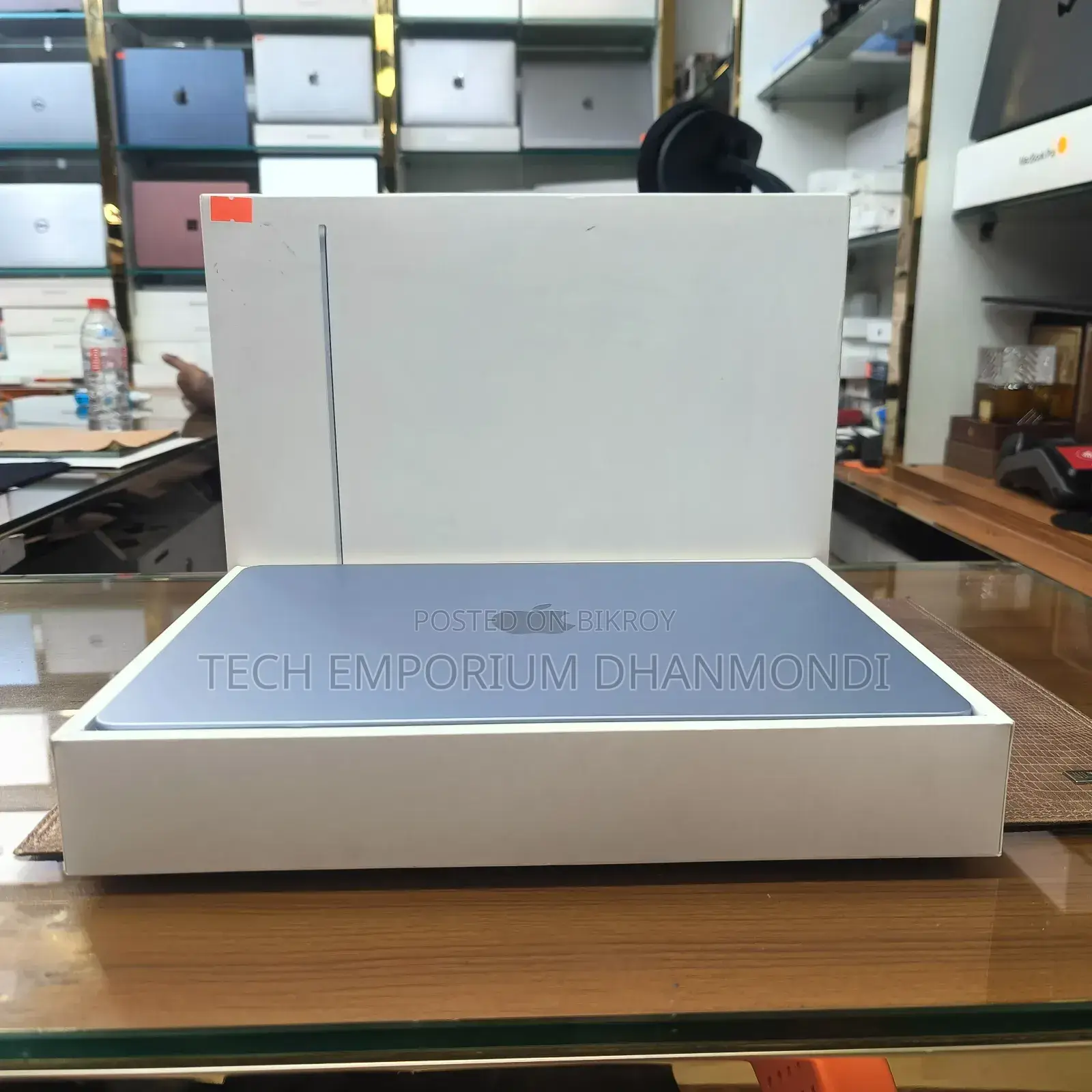 Laptop Apple MacBook Air 2025 M4 13-Inch 16GB Apple M4 SSD 256GB