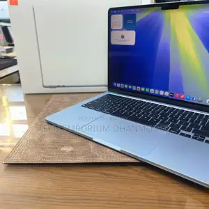 Laptop Apple MacBook Air 2025 M4 13-Inch 16GB Apple M4 SSD 256GB