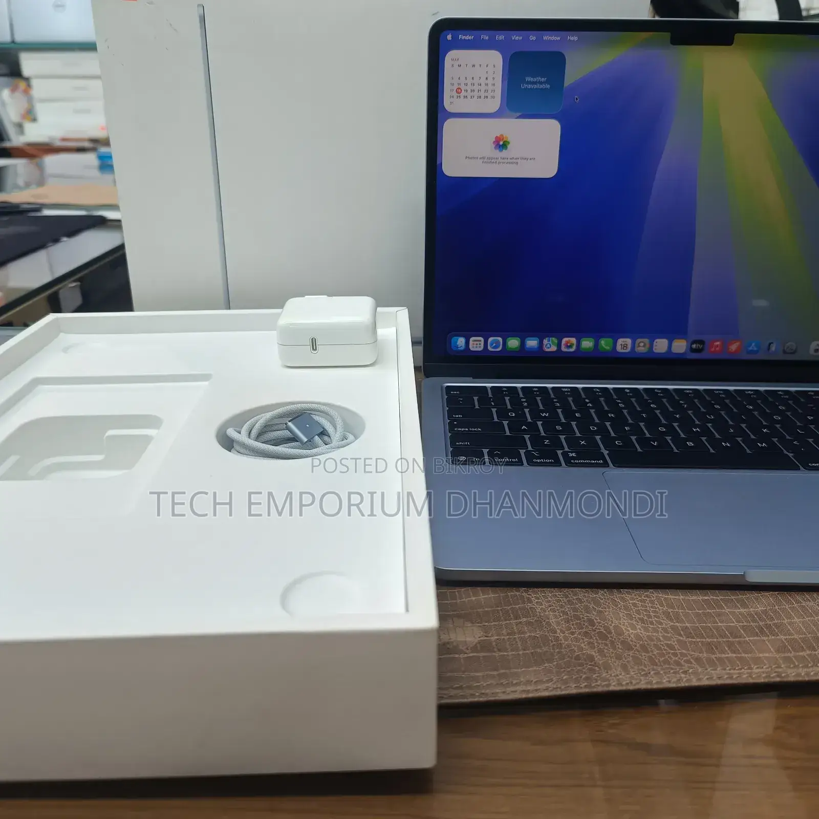 Laptop Apple MacBook Air 2025 M4 13-Inch 16GB Apple M4 SSD 256GB