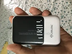 ১০০০০ এমএএইচ পাওয়ারব্যাংক