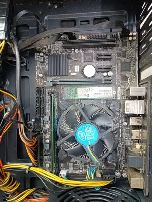 Gigabyte GA-H110MSTX-HD3-ZK 8GB Intel Core I5 SSD 128GB