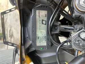 Yamaha R1 2024 Yellow