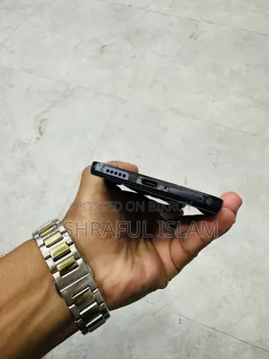 iQOO 8 GB Blue
