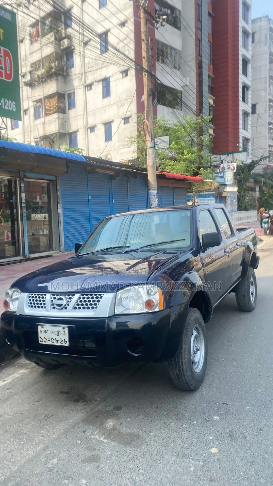 Nissan DoubleCab 2005 Purple