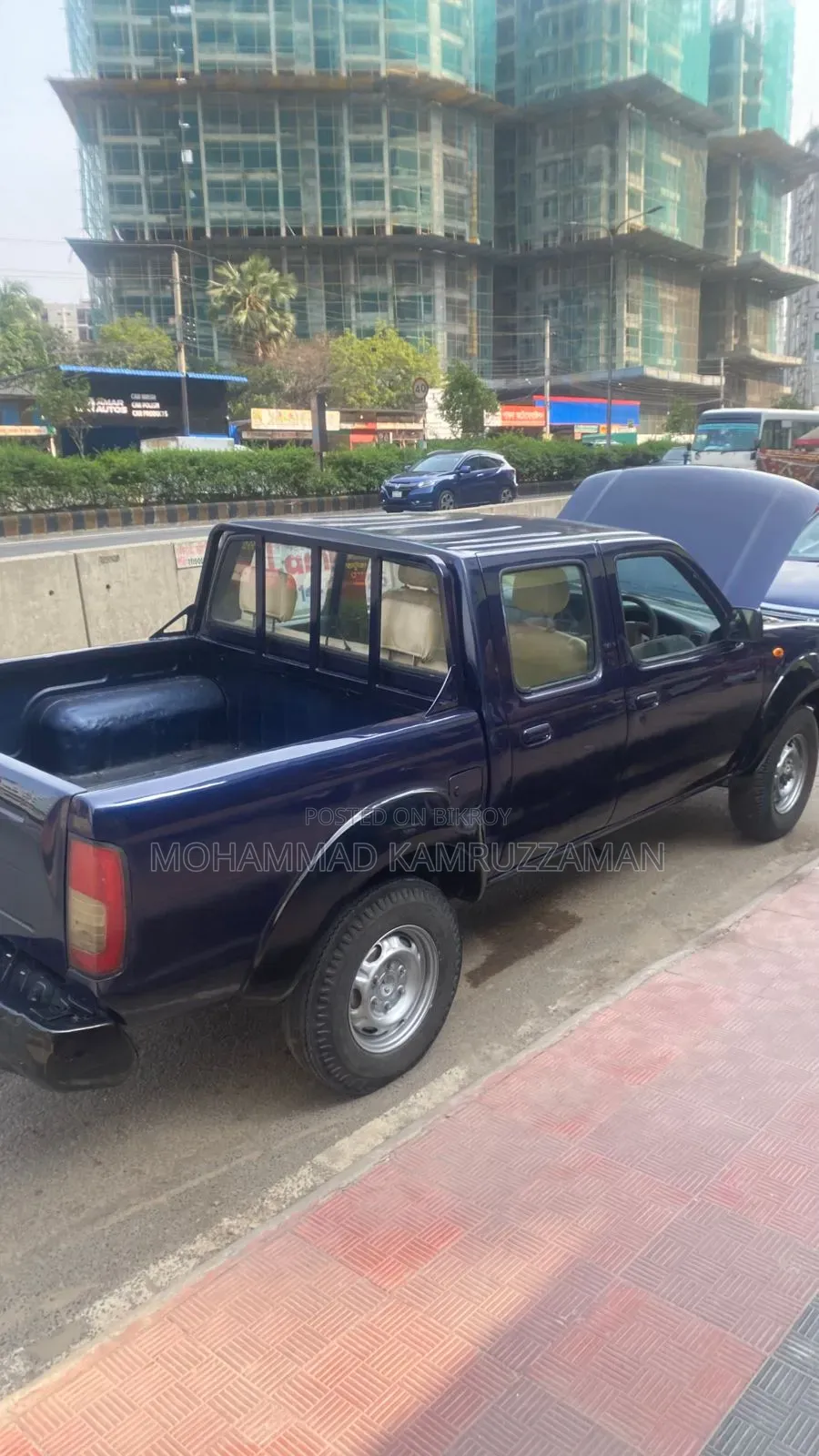 Nissan DoubleCab 2005 Purple