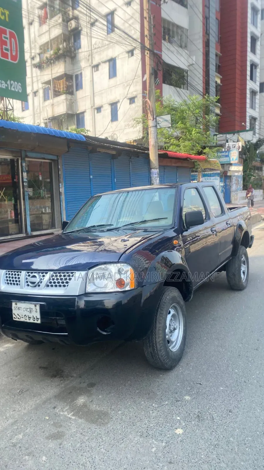 Nissan DoubleCab 2005 Purple