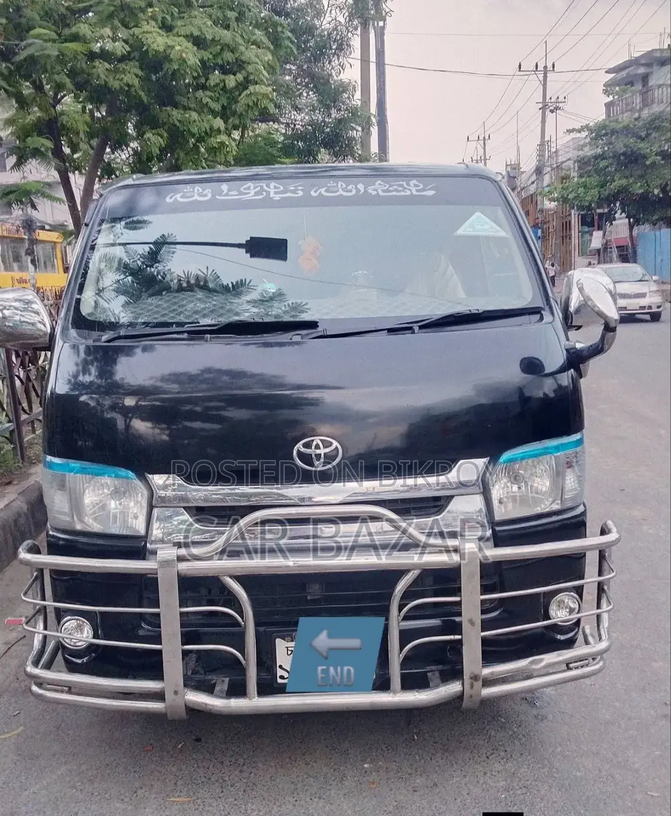 Toyota HiAce 2006 Black