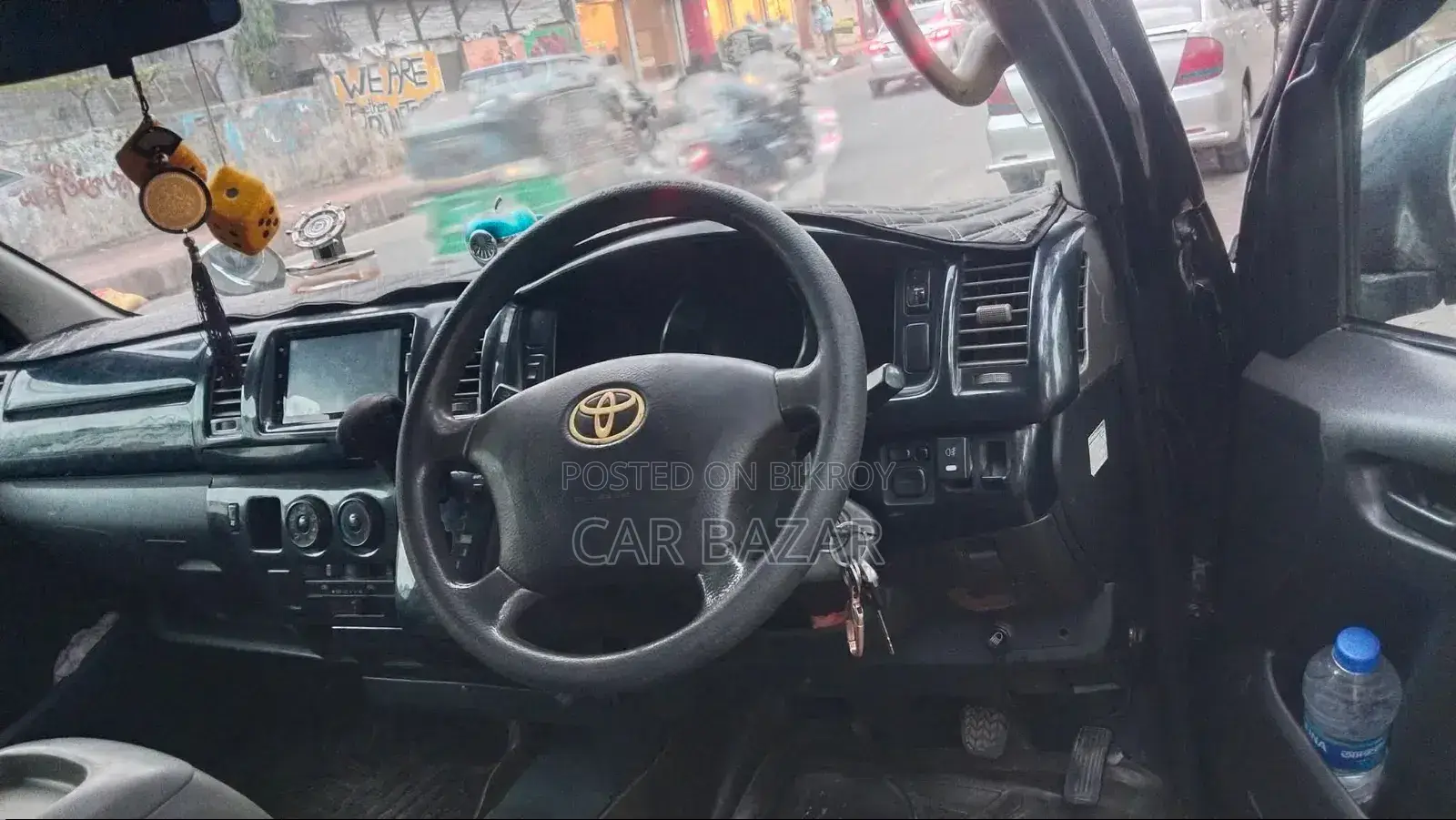 Toyota HiAce 2006 Black
