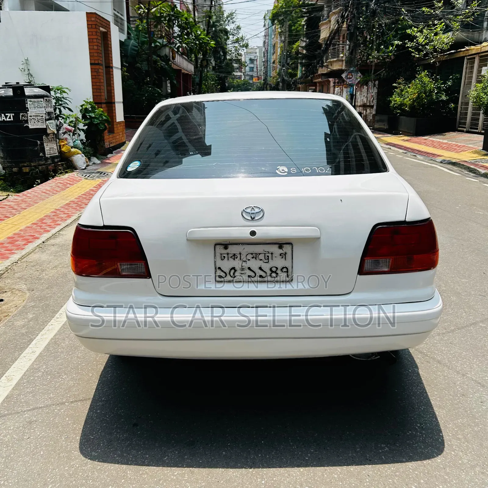 টয়োটা করোল্লা ১.৩ স্টেশন ওয়াগন ১৯৯৭ সাদা