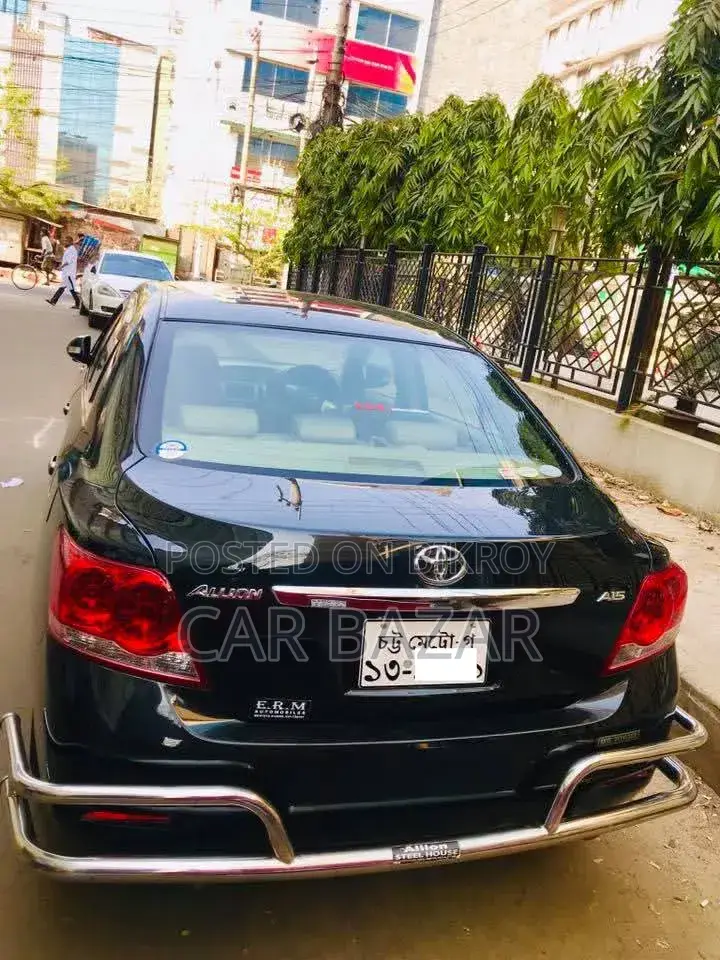 টয়োটা অ্যালিয়ন ২০১০ কালো