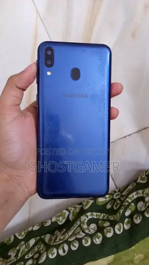 Samsung Galaxy M20 32 GB Blue
