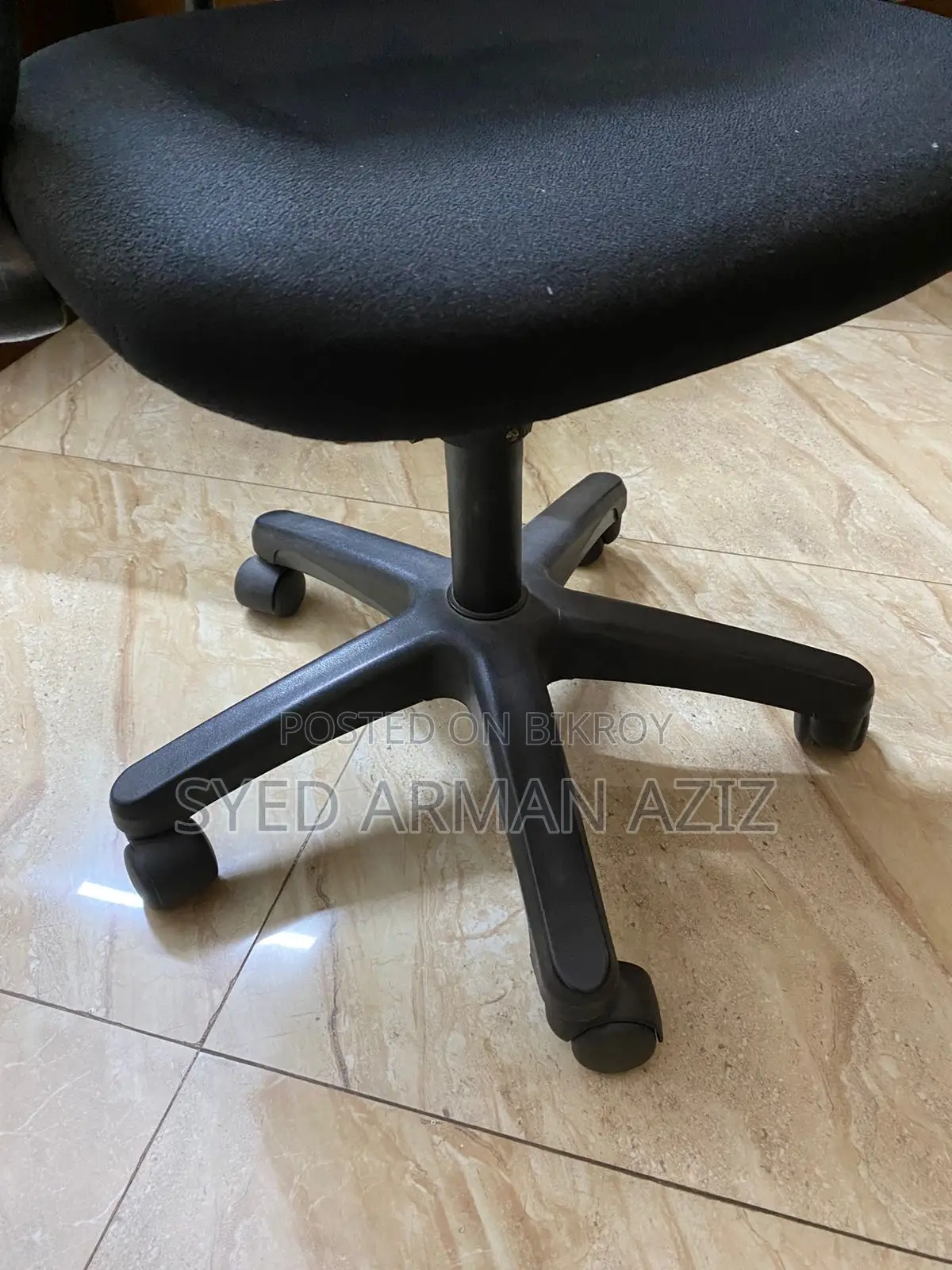 Rotating Wheel Office Chair