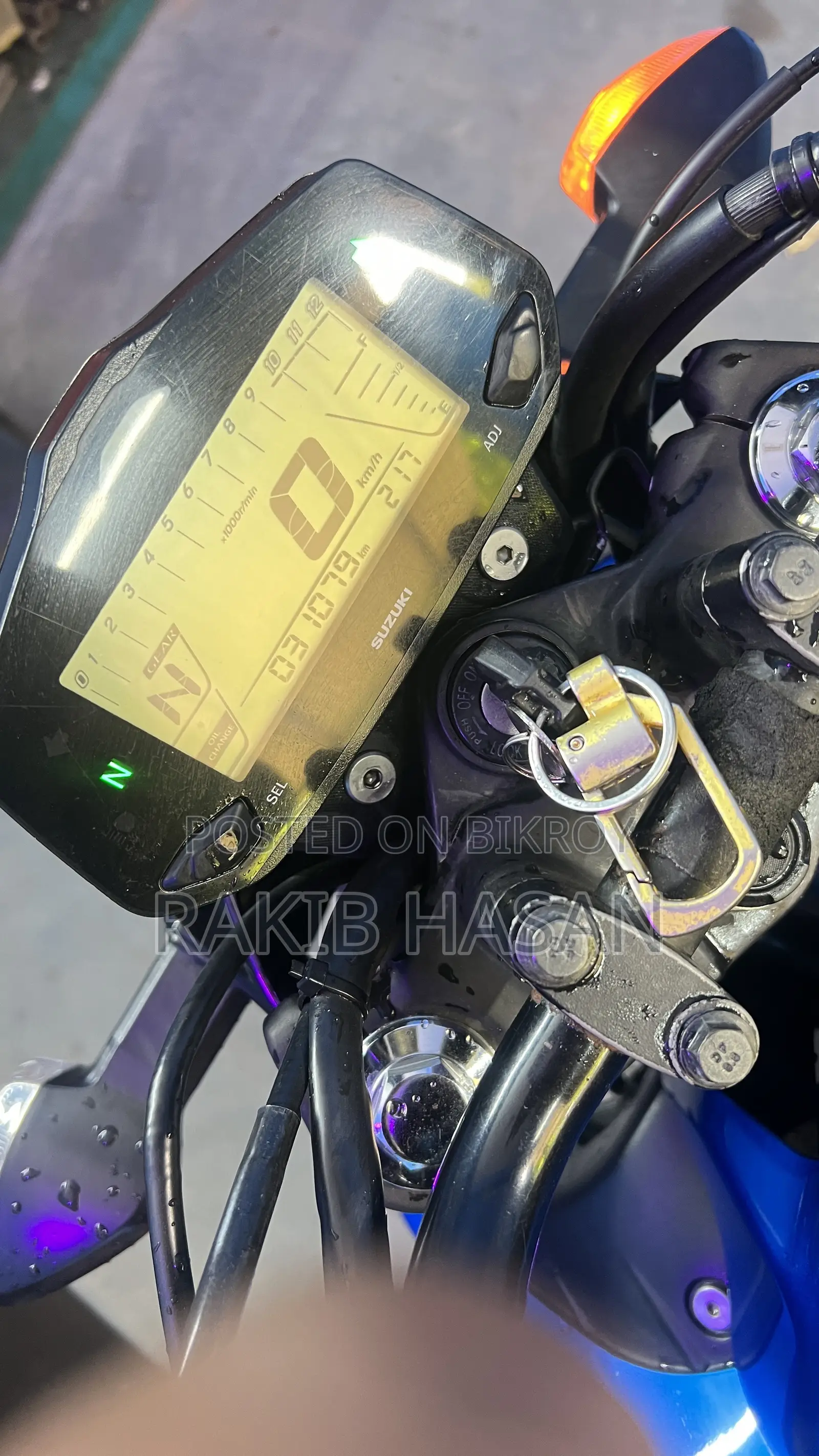 Suzuki 2022 Blue