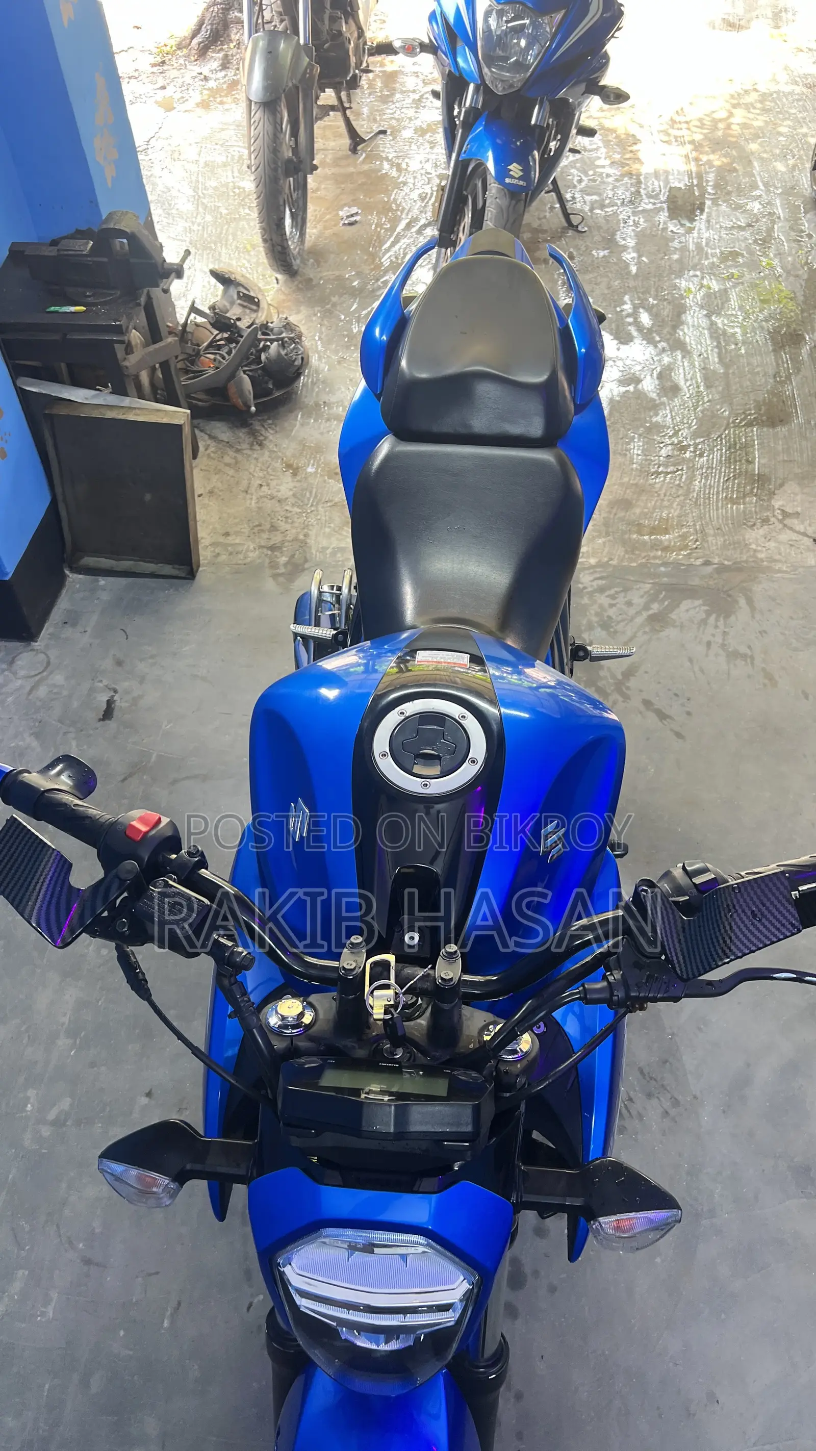 Suzuki 2022 Blue