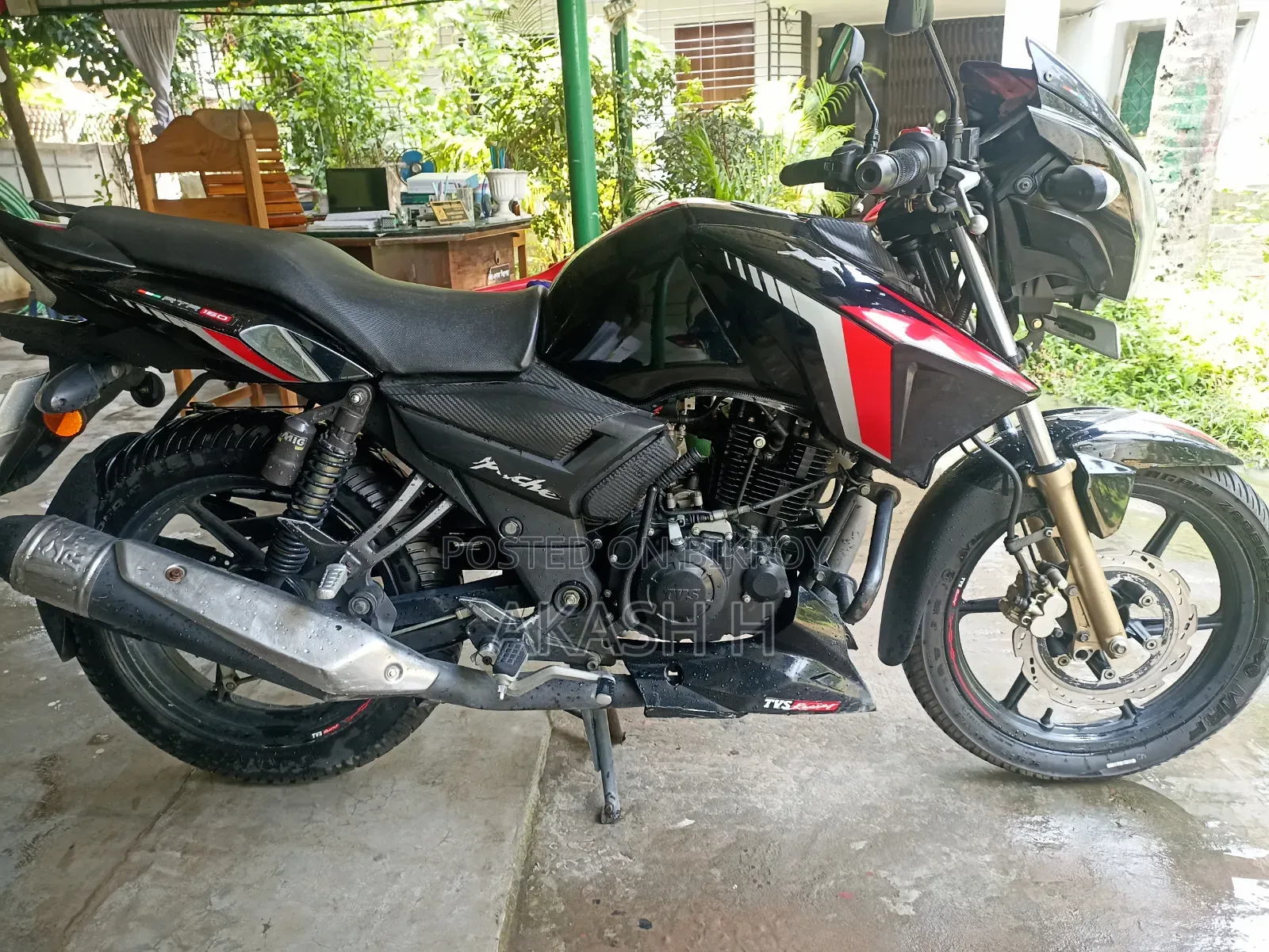 TVS Apache RTR 160 2V 2022 Black